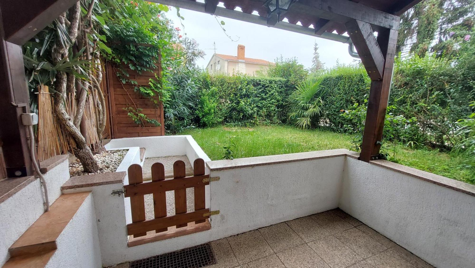 Apartment Drenovica Pula Exterior photo